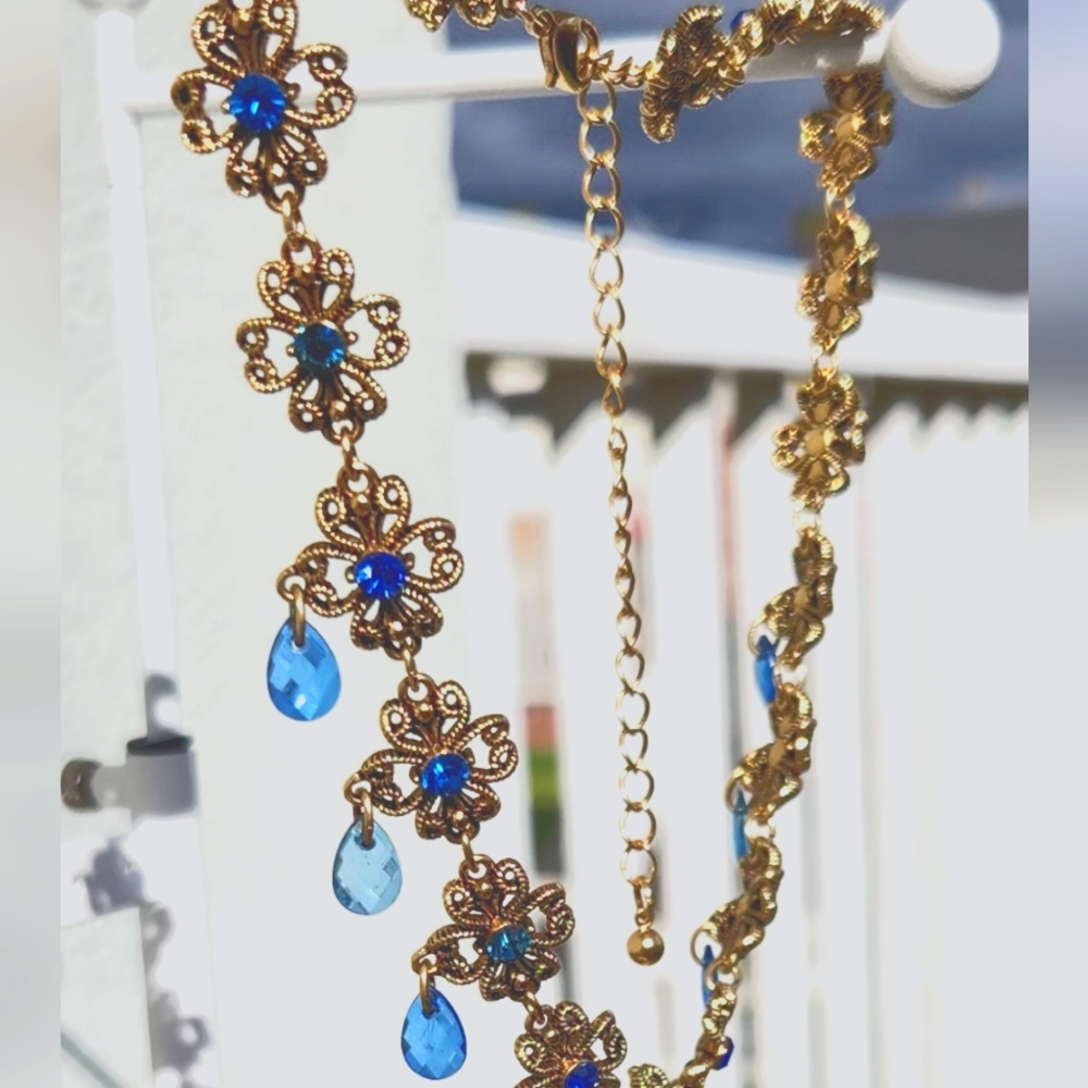 Vintage Blue BrioletteDrop Necklace (New Without Tags)